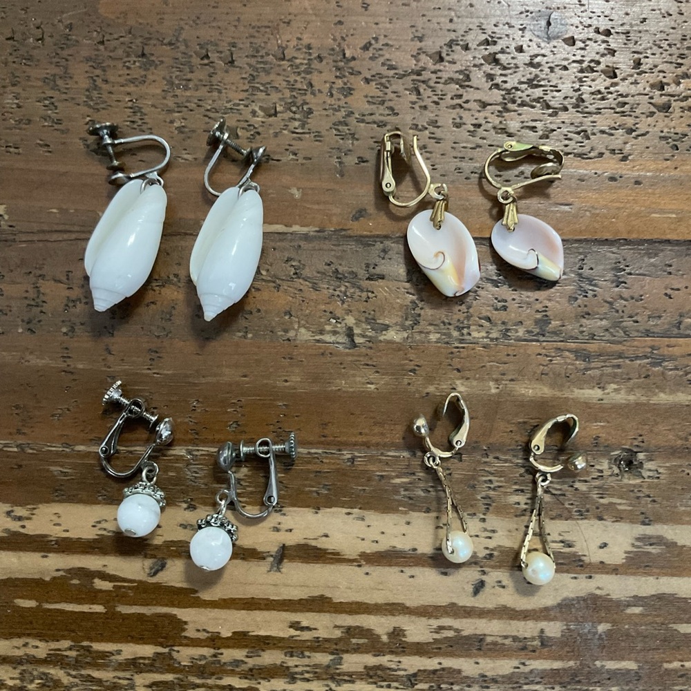 VINTAGE SHELL AND FAUX PEARL CLIP ON AND SCREW BACK‎ EARRINGS
